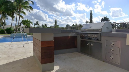 Delray Beach Ultra Modern Outdoorkitchen-Table and Bench