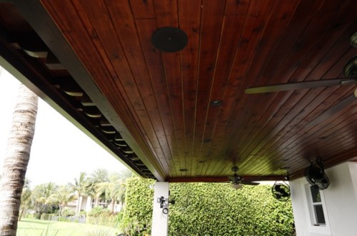 Outside kitchen with beautiful ceiling